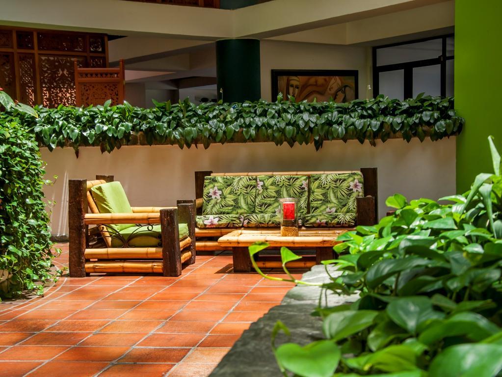 Armenia Hotel Exterior photo